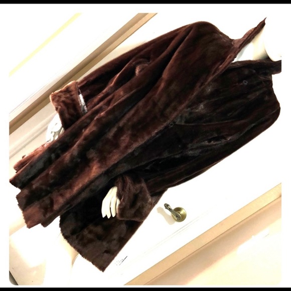 Mink beautiful coat - Picture 2 of 12